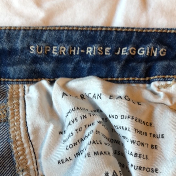 American Eagle- super high rise jegging- indigo blue - Picture 7 of 8